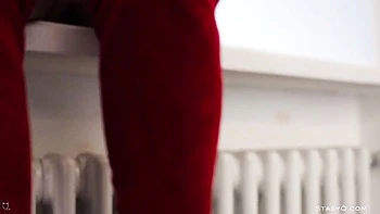 Godlike chick with round ass Ira Veter shows off her sexy naked body