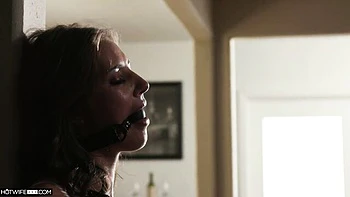 Flirtatious Vince and Jewel's small tits smut