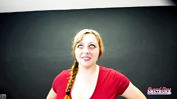 Inveigling girlfriend's curvy sex