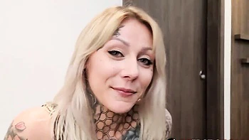 Enticing Nayomi Sharp's tattoo porn