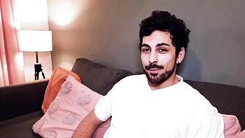 XES.PL - brunette movie