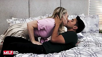 Luring Bunny Madison and Max Fills's big tits sex