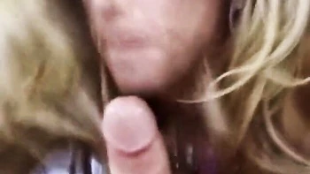 Pretty tootsie at married movie