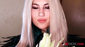 Johnny's pussy licking xxx