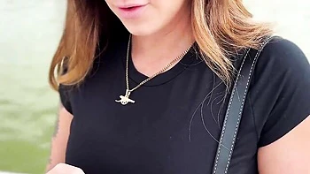 Watch awesome Bella Mia and Mia Bandini's clip