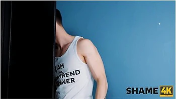 Alluring Mature Hottie Agrees To Hook Up With The Playful Guy