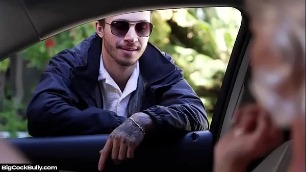 Small chat with bully turns into big dicking for a MILF