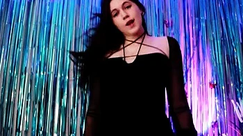 madisynwood - Caught with a Buttplug at the Office