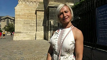 Elektra discovers the intensity of a foursome! - Jacquie et Michel TV