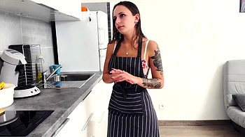 Emma's Steamy Kitchen Adventures: Naughty French Amateur