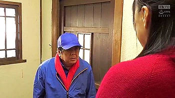 Desire Overflows Mature Woman In Her 50s Women Are Hungry Too! Moaning On The Bare Skin Of The Moving Site Hanayagi Satoko