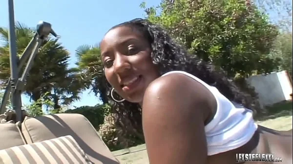 Big Boobed Diva Luxury Princess Takes Lex Steele's Big Dark Meat!