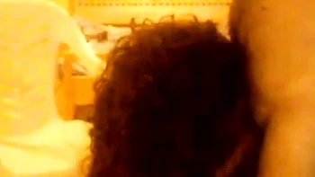 No es mi novia, es mi amiga - Sexo casual en webcam