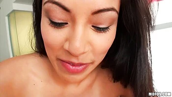 Flashy Alliyah Sky's big ass video