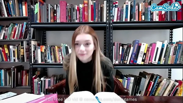 Amateur Teen Masturbates On Cam During Study Hall