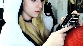 Euro Blonde Solo Masturbation