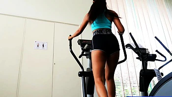 Big booty Asian girlfriend homemade sex