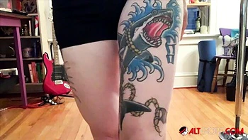 Watch sweet Vex Voltage's movie