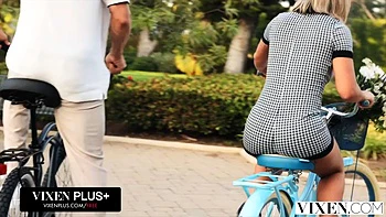 VIXEN Blonde Hottie Gypsy Rose Squirts Intensely During Passionate Sex ft. Alberto Blanco: Porn