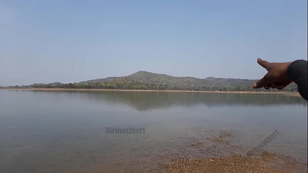 Hottest Indian Couple Sex at Outdoor - Sex at Open Public Place - River Side Sex Video in Hindi