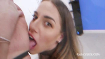 Elisabetta Zaffiro and Eveline Dellai 2on2 Gapes with Balls Deep