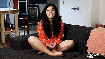 Hot Latina Hustler Shakes Off With Vibrator