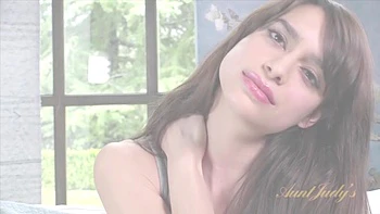 Milf Alla Cruz Masturbates with Toys