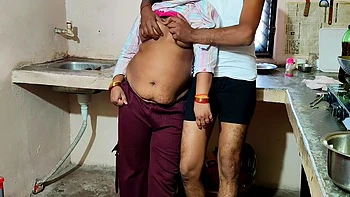 Desi Padosan Bhabhi Ki Majhedare Chudai Hindi Audio