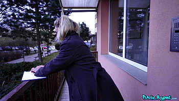 Blonde Ozzie fucks to save bush