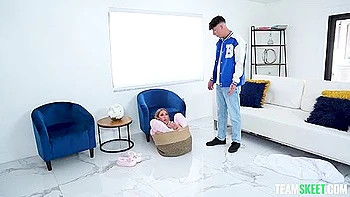 Elite Khloe Kapris Teen 18+ Clip