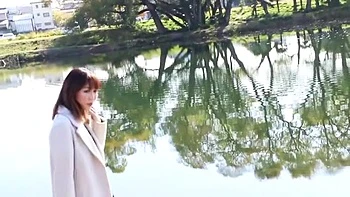 スレンダーな美尻妻がアナル丸見え四つん這い手マンで淫らに色っぽく感じる