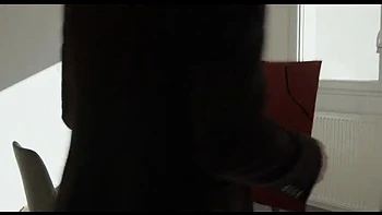 Amateur MILF Gets Rough Doggy Style & Facial From Salesman For Discount - Big Ass Fucked Hard