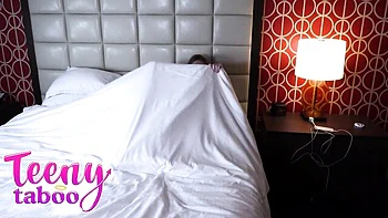Amateur babysitter Claire Roos gets anal fucked raw