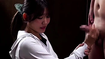 Asian girl screwed hardcore and gave blowjob