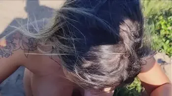 Sempre trago minha vizinha na praia!