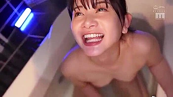 He takes a bath with a beautiful girl in uniform, gives her a blowjob, and then fucks her from behind.