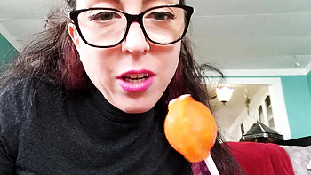 Nerdy Faery Shoves Lollipops in Her Tight Anal Hole - Sweet Fetish