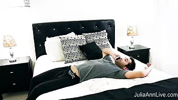 Julia's Big Ass and Tits Blowjob Fuck