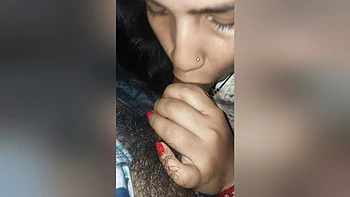 Desi Aunty Gets Cumshot in Mouth