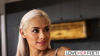 Veronica and Leanne worship feet in hot fetish scene