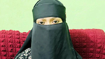 Kaleonjoybd Cheats with Horny Bhabhi While Husband's Away