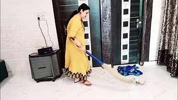 Hot Indian Wife Gives Hardcore Blowjob & Doggy Creampie with Big Cock