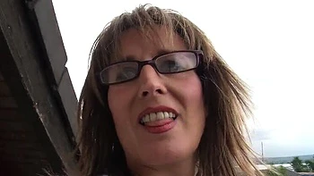 Amateur Brunette MILF Shows Pussy for Dinner