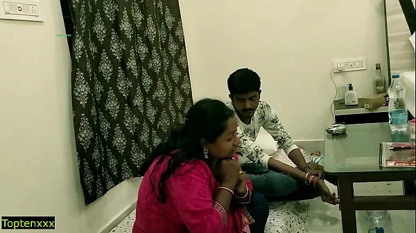 Indian hot milf Kamwali bhabhi getting fucked by young manager! Hindi XXX sex