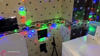 Russian POV Pissing Close-Ups: Dirty Pussy & Pads Xmas Golden Shower