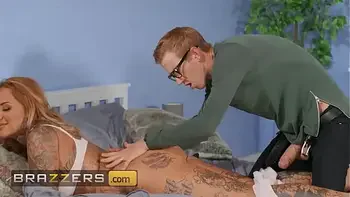 Ink Goddess (Beth Adams) Lures Her Roommate's Bf Into Her Room Seduces Him - Brazzers