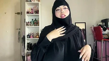 Big Muslim Tits Make You Cum Fast