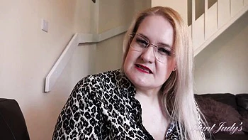 Busty British BBW Milf Becky at 40+