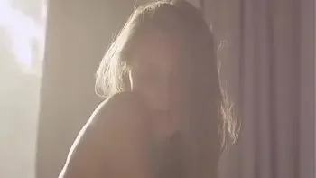 La reine du cunilingus nous donne une leçon