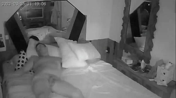 A fazenda !!! Paty ataca peão após a festa e oferece seu rabinho